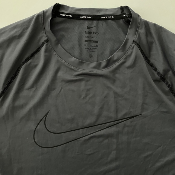 Men's Nike Pro Dri-FIT Slim Fit Tee Men's Training Size XL Charcoal Grey NEW - Picture 9 of 14